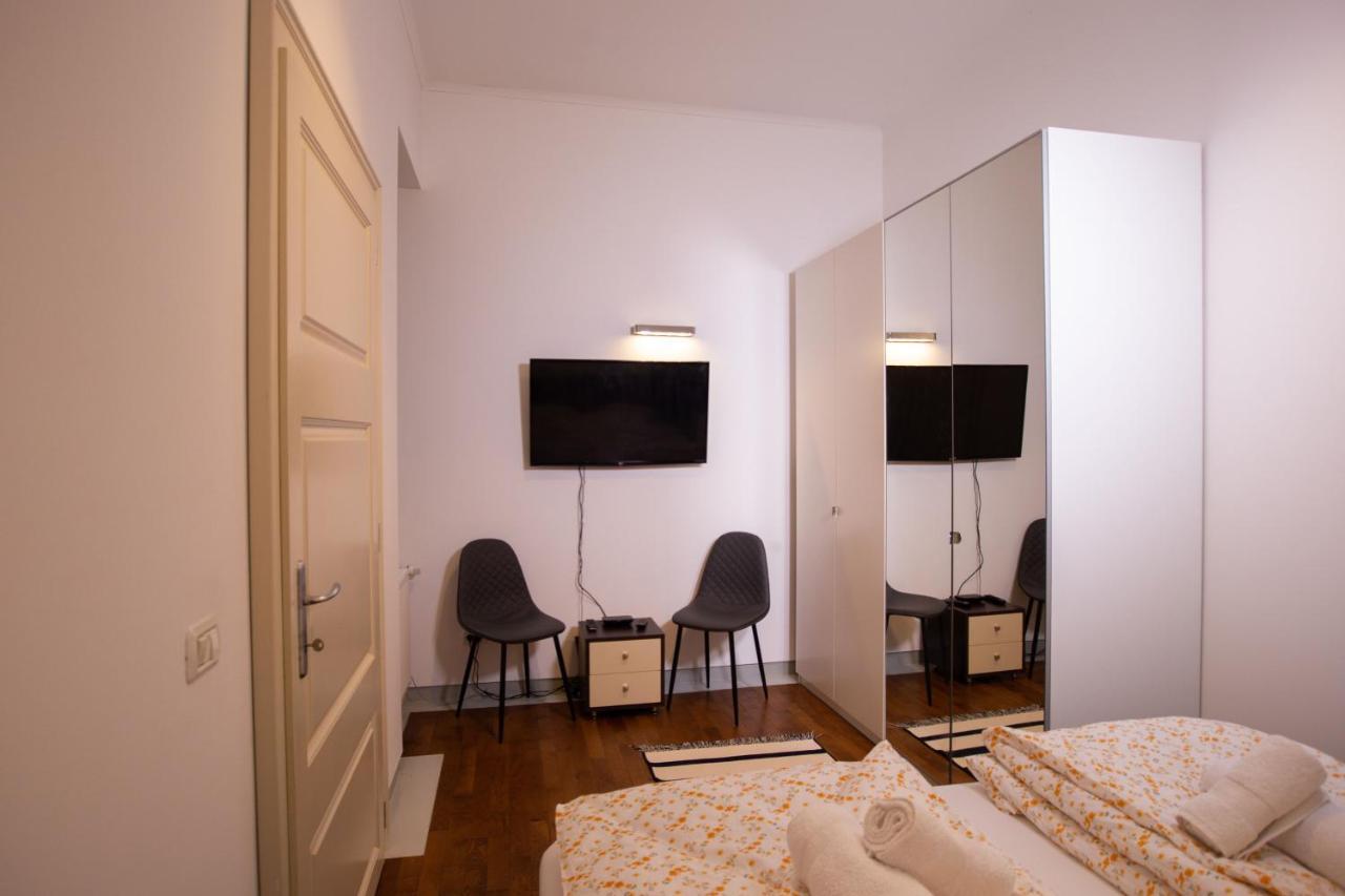 Alessia Apartment In The Old Town Тимишоара Екстериор снимка